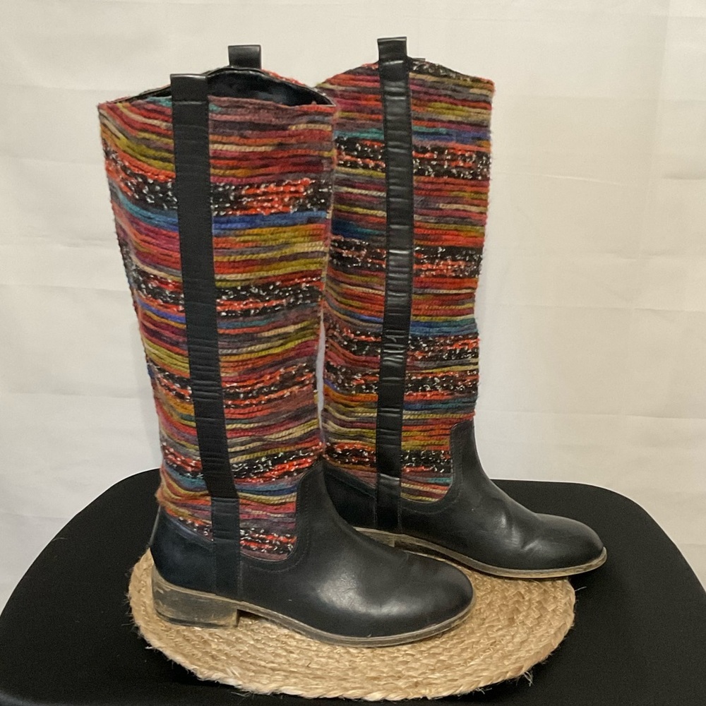 Vintage Bakers tapestry style boots with Boho vibe Size 10
